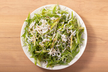 九条ねぎと釜揚げしらすのサラダ