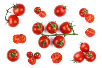 Pomidory koktajlowe na białym tle