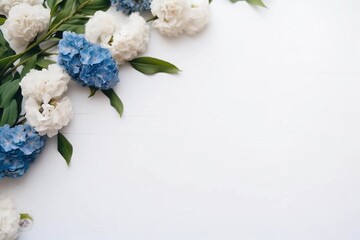 Obraz na płótnie Canvas Spring flower frame on white background