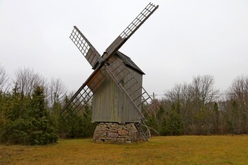 Fototapeta na wymiar Windmill on the field