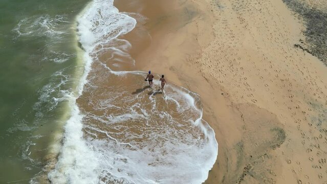 Tropical Cara&iacute;va Bahia Paisagem Natureza Para&iacute;so Tur&iacute;stico Vilarejo F&eacute;rias Ver&atilde;o Praia Satu Rio Mar Comunidade Litor&acirc;nea Ribeirinha Porto Seguro Costa Descobrimento APA Trancoso Monte Pascoal Igreja