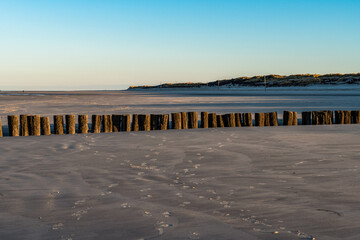 Wintersparziergang am Strand