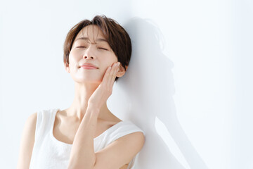 女性　スキンケア　UVケア