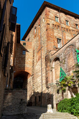 Fototapeta na wymiar Centre historique d'une ville ancienne dans la région Ombrie en Italie