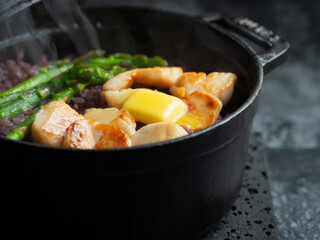 Scallops, butter, stone pot rice with asparagus	