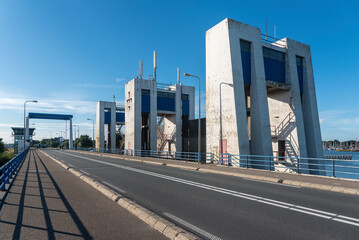 Schleuse Krabbersgat beim Markerwaarddijk in Enkhuizen. Provinz Nordholland in den Niederlanden