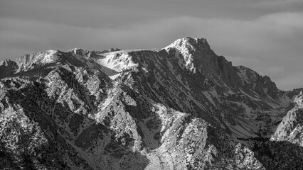 Fototapeta na wymiar Sierra Nevada Mountains with snow