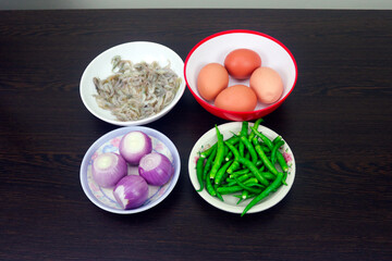 Egg, Onion, Green Chillies, Prawns