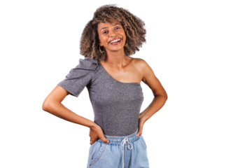 black Brazilian woman, beautiful, with gray shirt and hands on her waist.