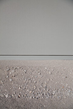 Neue Fassade mit Rollputz in Grau