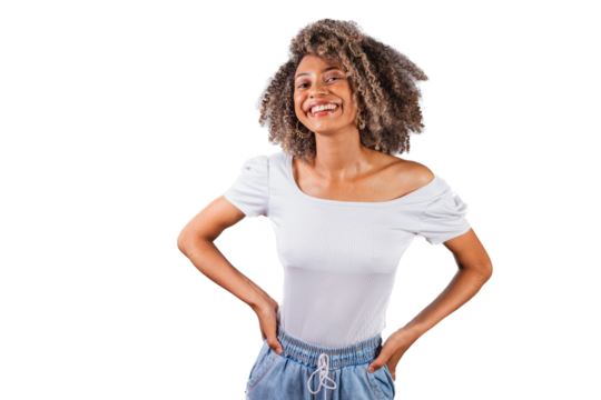 beautiful black brazilian woman, in casual clothes, hands on her hips.