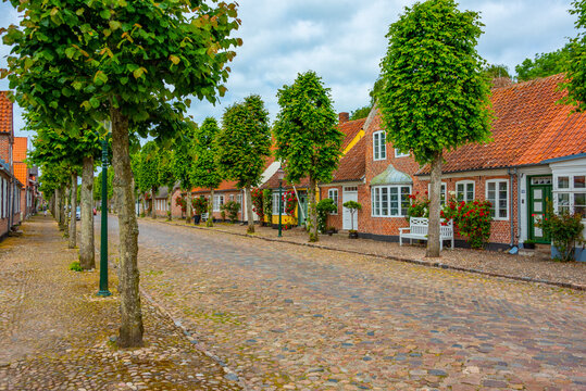 Traditional street in Danish town M&ouml;gelt&ouml;nder