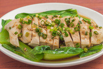 鶏むね肉の蒸し鶏