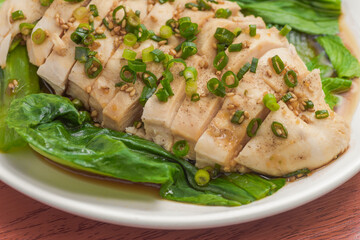 鶏むね肉の蒸し鶏