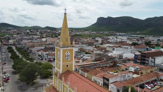 Sert&atilde;o Caatinga Serra Talhada Lampi&atilde;o Canga&ccedil;o Cangaceiro Banditismo Pernambuco Triunfo Pernambucano Paisagem Cidade Igreja Lampi&atilde;o Natureza Constru&ccedil;&atilde;o Xaxado Forr&oacute; PE Brazil Viagem Drone
