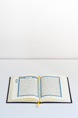Obraz premium open quran on the white table