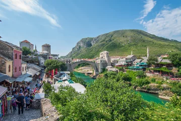 Papier Peint photo Stari Most It is the largest city in the Herzegovina region and the administrative center of the Herzegovina-Neretva Canton of the Federation of Bosnia and Herzegovina.