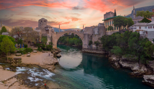 The old bridge and river in city of Mostar © Samet