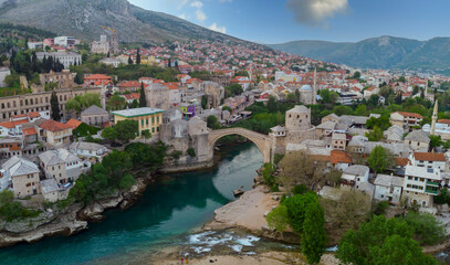 Fototapeta na wymiar The old bridge and river in city of Mostar
