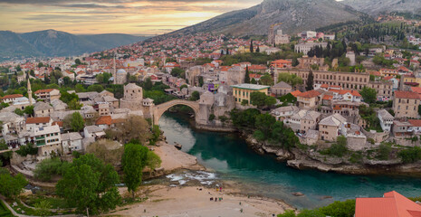 Fototapeta na wymiar The old bridge and river in city of Mostar