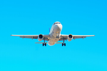 Spotting the Action: A Close-Up of a Plane Descending for Landing