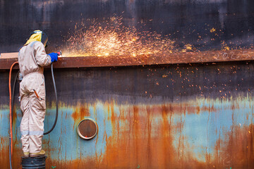 Gouging welding spark fire industrial welder wear safety protective mask construction repair tank...