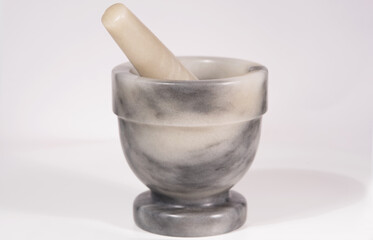 un bel mortaio in marmo bianco e nero