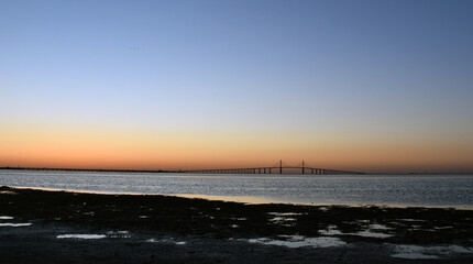 Obraz premium Sunrise Sunshine skyway Bridge Florida