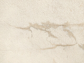 Cracked concrete wall, longitudinal, low standard construction