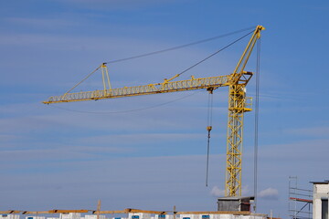 Żuraw ma budowie © Adam