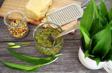 Bärlauch pesto
