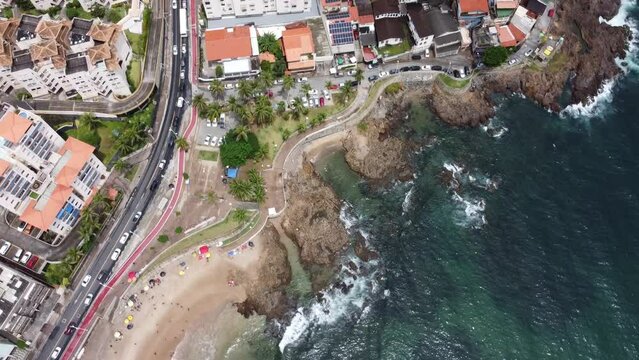 Rio Vermelho Ondina Amaralina Salvador Bahia Litoral Mar Praia Cidade Nordeste Pr&eacute;dios Paisagem Ruas F&eacute;rias Viajar Ver&atilde;o Ondas Pedras Natureza Areia Cidade Urbano 