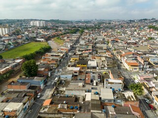 Foto aérea de zona humilde no extremo leste da cidade de são Paulo - obrazy, fototapety, plakaty