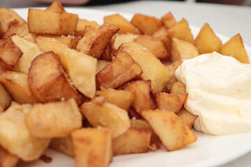 potatoes bravas with sauce