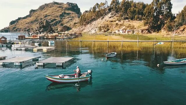 Vue drone du lac Titicaca