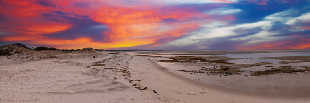 Roadway along Chapin Beach in Cape Cod