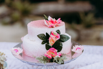 wedding cake with flowers