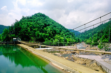 Dam on Lake Ocoee. Part of the Tennessee Valley Authority river hydro energy system near Ducktown, Tennessee, USA