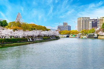 春の広島市