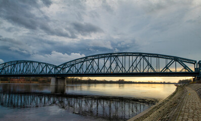 Obraz premium krajobraz, rzeka, niebo, woda, charakter, jezior, morski, podróż, plaza, sundown, architektura, chmura, odsłon, chmura, wschody, opoka, lato, słońce, mur, kamienie, wybrzeze, tourismus, 