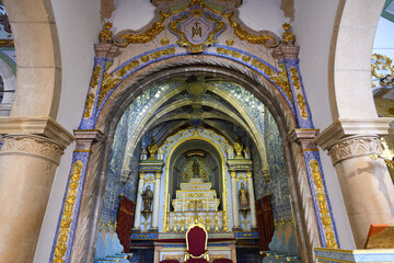 Fototapeta na wymiar Main choir and Chapel, Baroque Altar piece, Our Lady of the Assumption Church, Alte, Loule, Algarve, Portugal