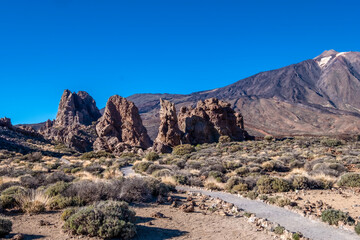 Felsformation im Teide- Nationalpark auf Teneriffa am Tag