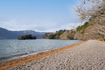 Fototapeta premium 晩秋の十和田湖
