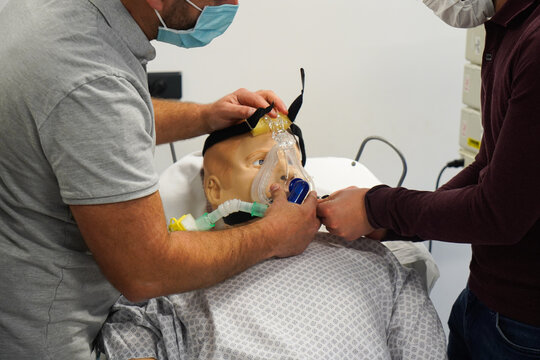 Nurses and emergency nurses undergo training at School of Medicine on emergency procedures and resuscitation. NIV non-invasive artificial ventilation technique.
