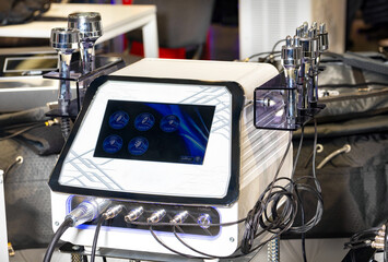 Cosmetology equipment, cavitation and RF lifting apparatus for non-surgical hardware cosmetology.