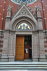 entrance to the church of the holy sepulchre