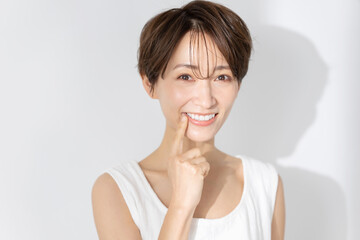 Fototapeta premium 女性・歯・オーラルケア