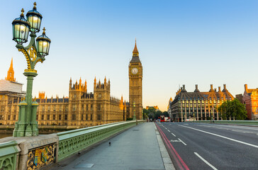 Fototapeta na wymiar Big Ben in London at sunrise