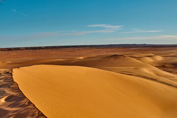 Fototapeta na wymiar Sands dunes in the desert 
