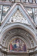 Fototapeta premium Facade of The Basilica di Santa Maria del Fiore (Basilica of Saint Mary of the Flower) in Florence, Italy